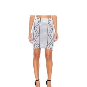 BCBGeneration-Women’s Geometric Design Mini Skirt in White Gray Black Size XS/S